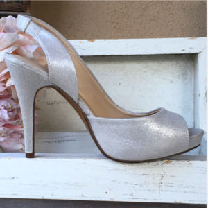 NWT Metallic Open Toe Platform Sling Backs